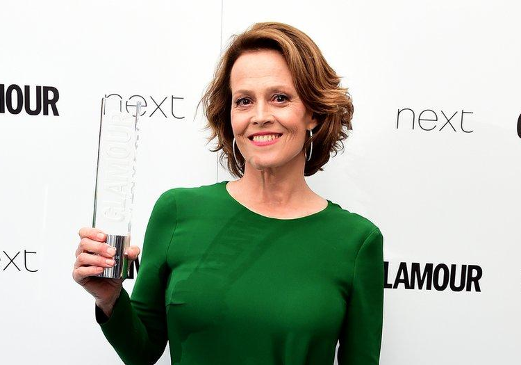 Sigourney Weaver named icon of the year at Glamour Awards